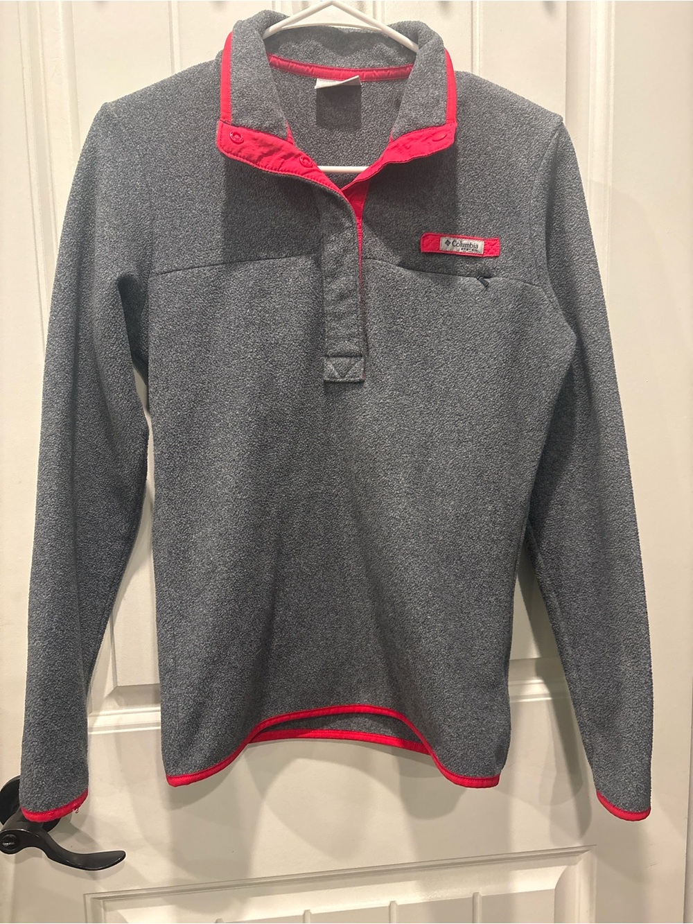 Columbia Gray Fleece Pullover with Pink-Red Trim women’s x-small